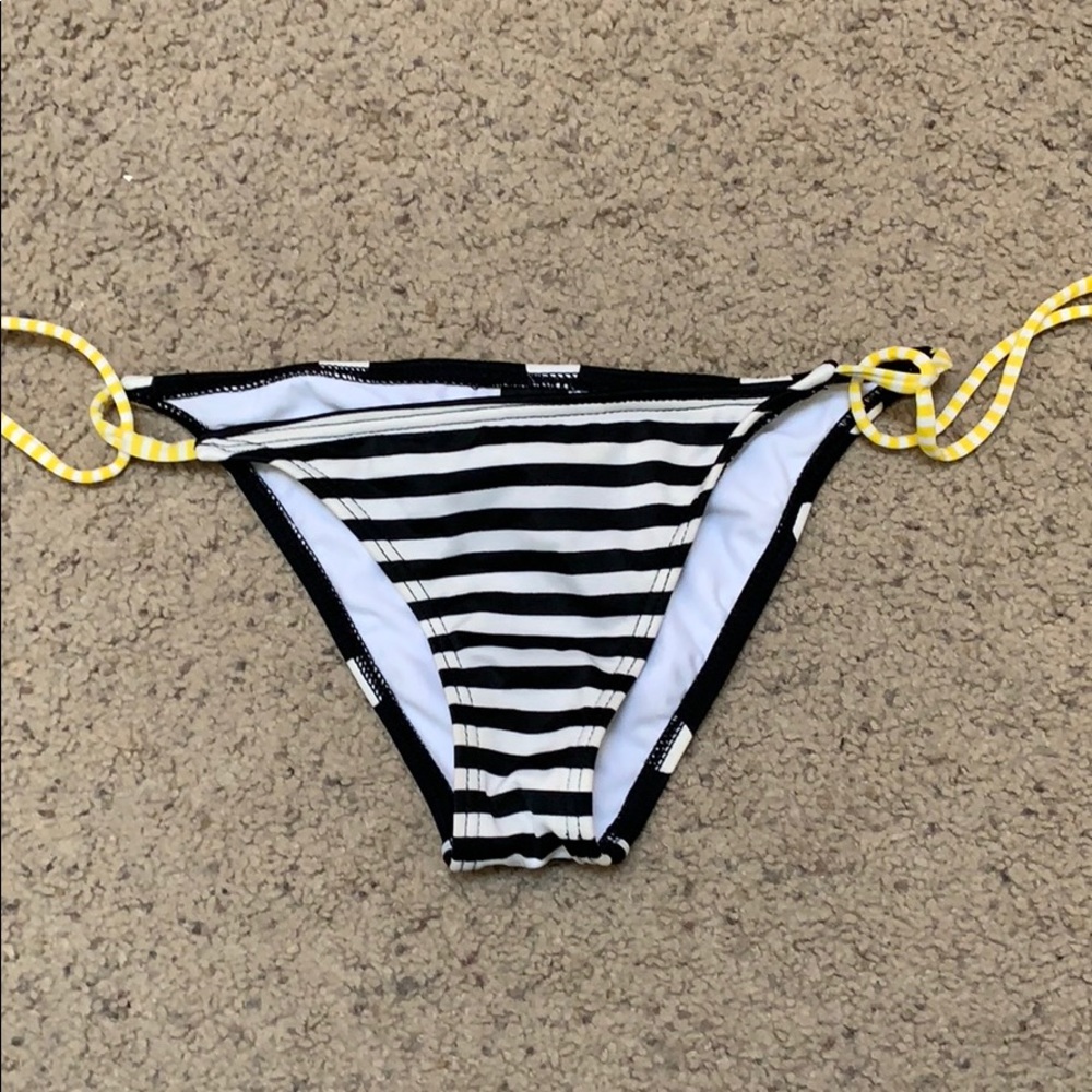 New polka stripe Billabong bottom S